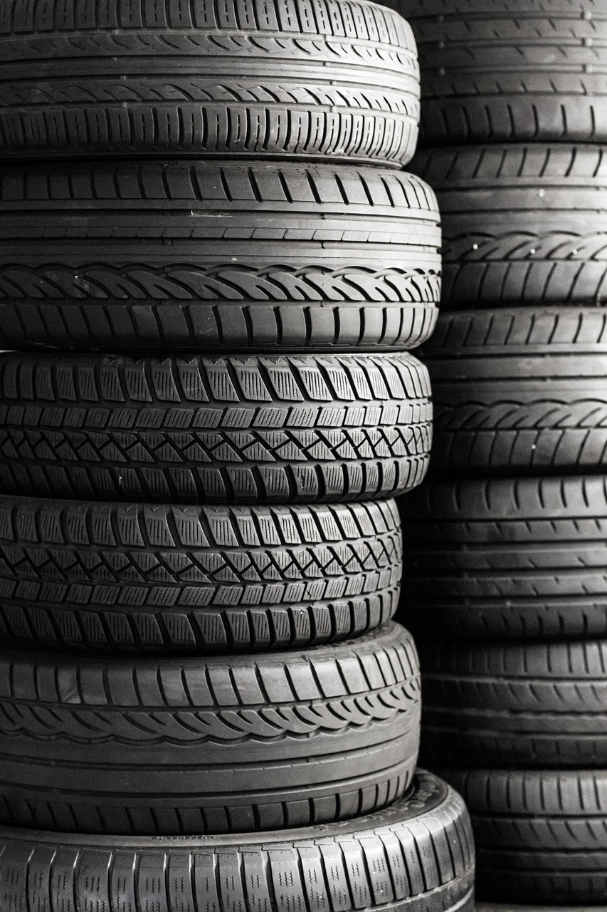 Home tire, tires, car tire, automobile, car, driven, winter tires, change tires, car wallpapers, bmw tires, mature age, ride